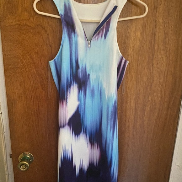 Ombré Halter BodyCon - Picture 2 of 2